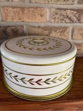 Vintage Guildcraft Round Metal Tin Container from the 1950’s.